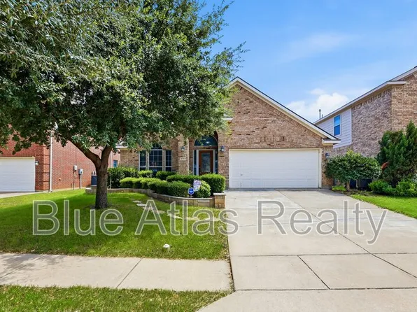 4353 Mountain Crest Dr, Fort Worth, TX 76123