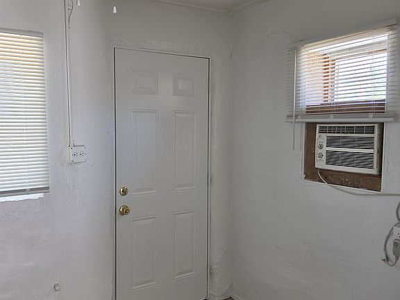 4th image of 66291 1st St APT 1