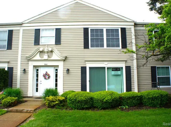 966 Bloomfield Village Blvd, Auburn Hills, MI 48326