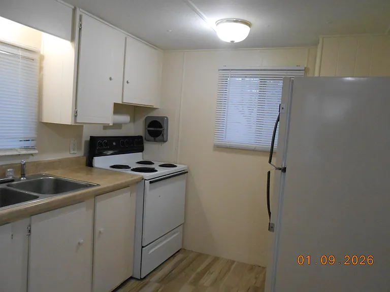 430 N C St #9 — Photo 7