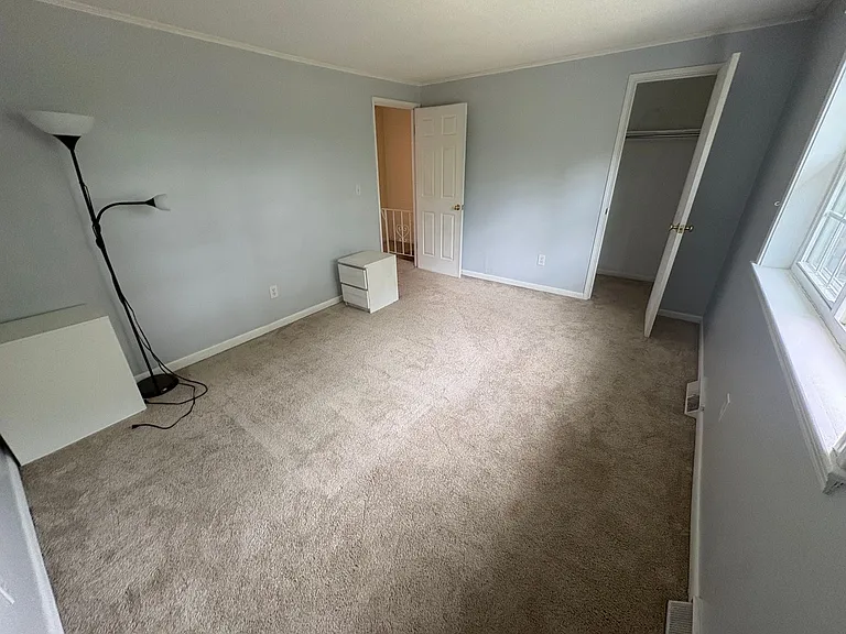 19 Hemlock Cir — Photo 9