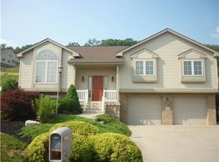 412 Willow Ct, Apollo, PA 15613