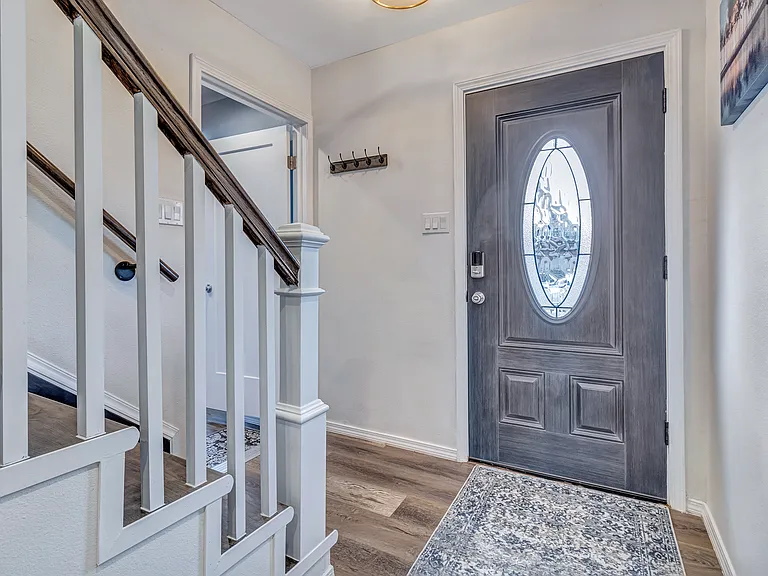11611 Rousseau St — Photo 2