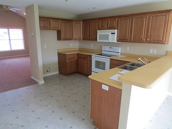 3rd image of 5227 Cyprus Ct