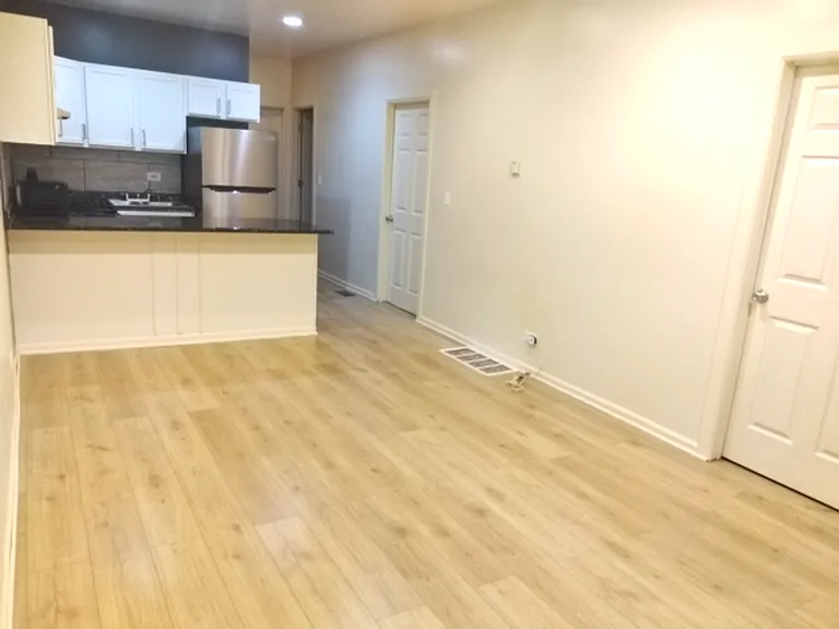 11532 S Yale Ave — Photo 5