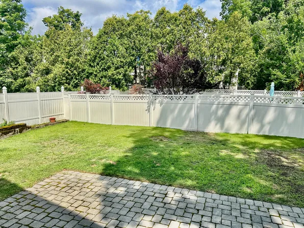 299 Cabot St #1, Newtonville, MA 02460