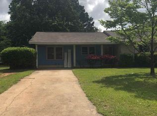 104 Thorndale Dr, Warner Robins, GA 31093