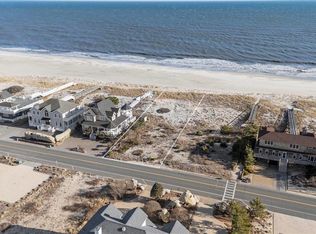 699 Dune Rd, Westhampton Beach, NY 11978