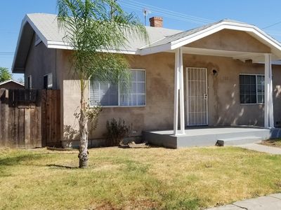 722 E Ventura Ave, Tulare, CA, 93274