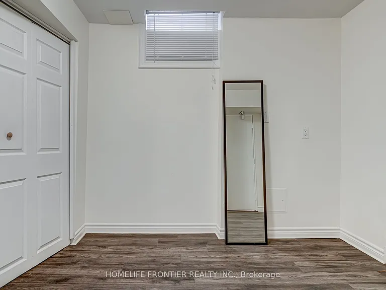 29 Madsen Cres #BASEMENT — Photo 19
