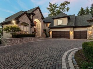 3190 W Long Lake Rd, West bloomfield, MI 48323