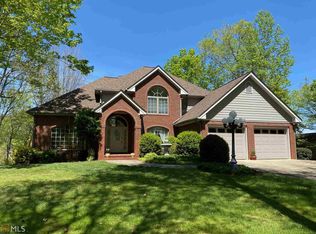 131 Thornblade Trl, Cleveland, GA 30528