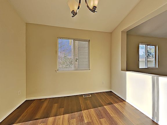 5th image of 2022 Springside Dr