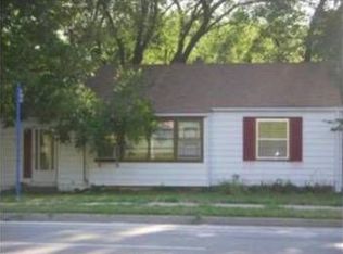 8303 Holmes Rd, Kansas City, MO 64131