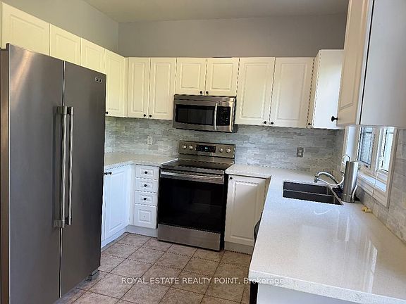 2nd image of 10 Wilkie Ln #135