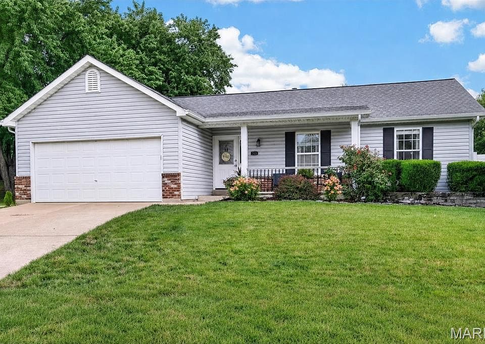 1st image of 708 Woodland Ridge Dr
