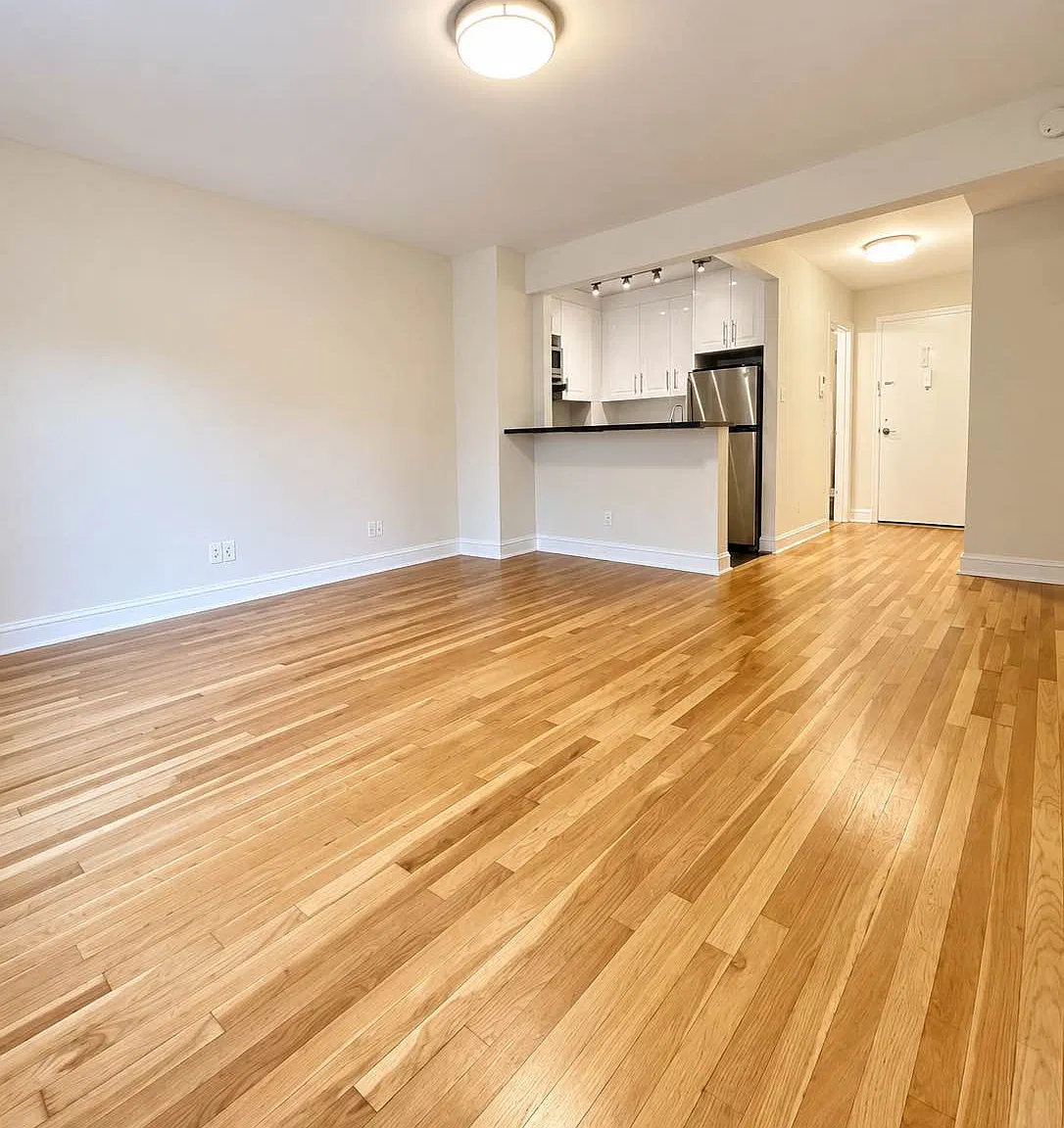 151 West 16th Street — Photo 3
