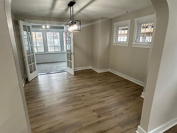 5th image of 746 McDonald St