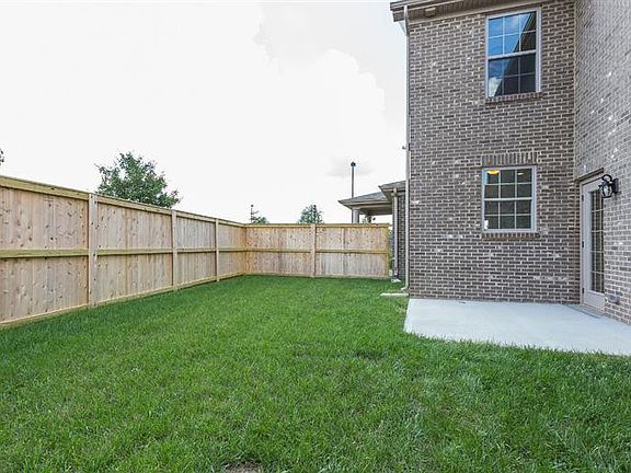 4th image of 3248 Beaumont Centre Circle St