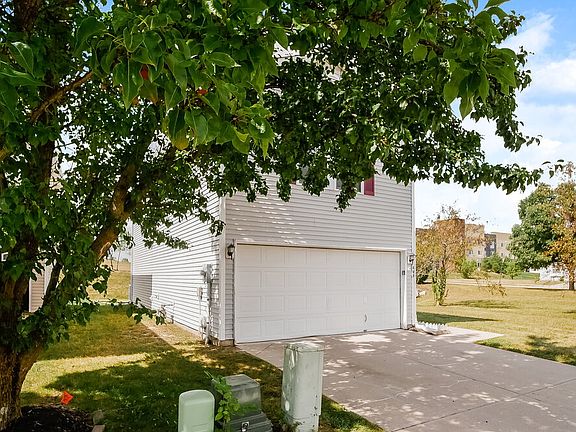 4th image of 605 Fern St