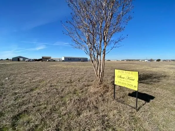 408 County Road 4415, Whitewright, TX 75491