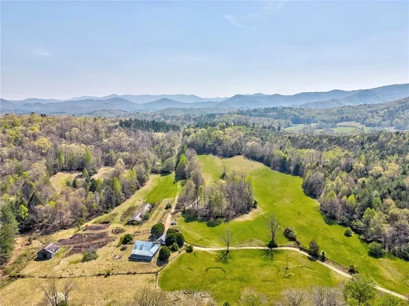 365 Waters Rd #86, Mc Caysville, GA 30555