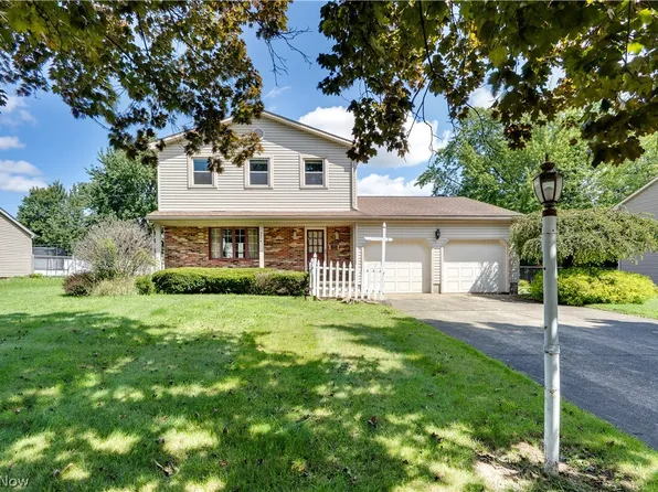 4474 Woodridge Dr, Youngstown, OH 44515
