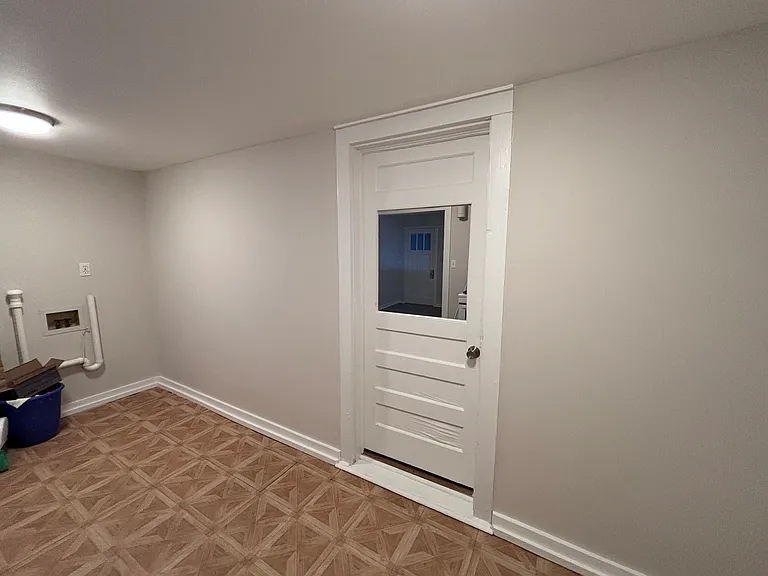 301 N Kates Ave — Photo 9