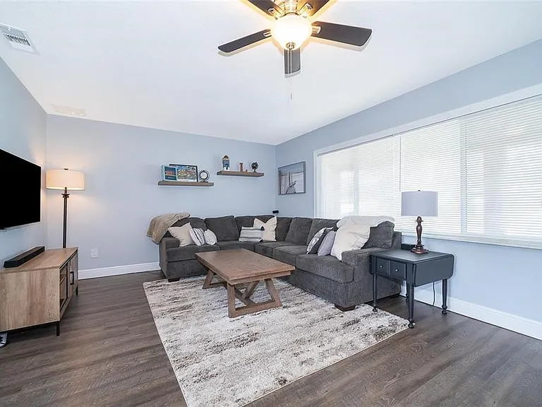 814 Malone Dr — Photo 5