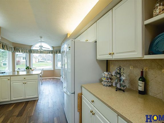 2nd image of 6901 Forest Lake Blvd