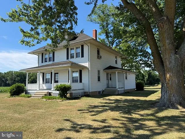 4 bed, 2688 sqft, $2,000 — Photo 2