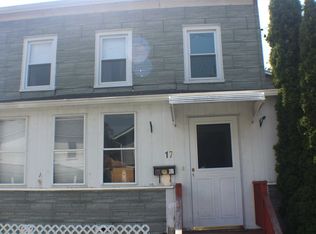 17 Center St, Beacon, NY 12508