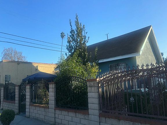2nd image of 4962 Fir St