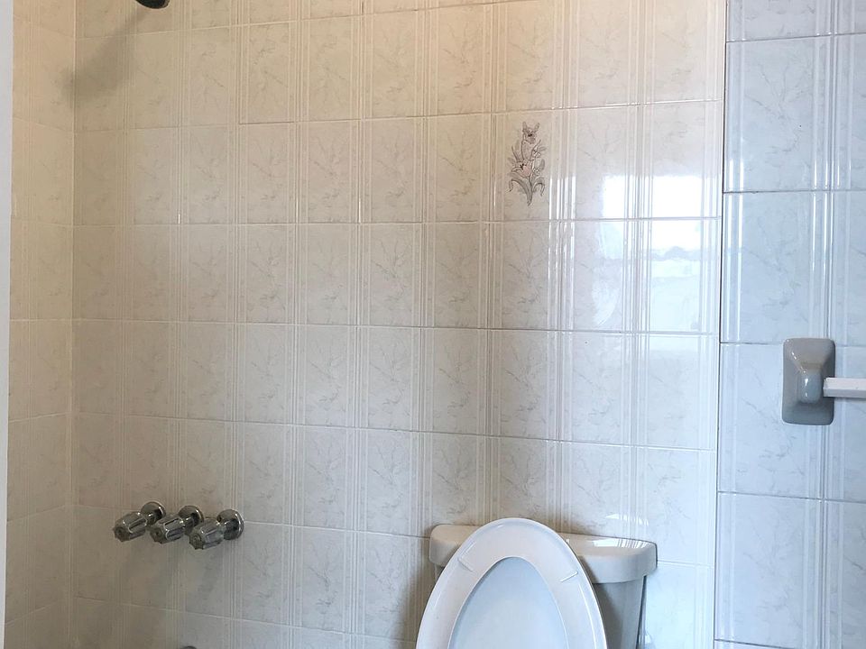 1st image of 8124 17th Ave Floor 3