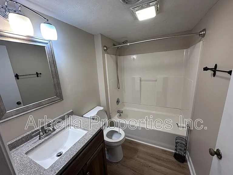 103 S Beech St #8 — Photo 6