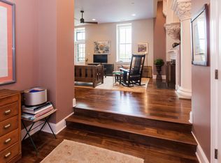 1041 Ridge Rd #212, Wilmette, IL 60091