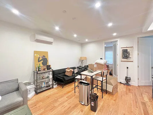 Rented by Doorway NYC, LLC | media 18