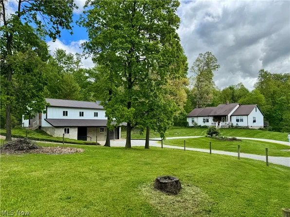 7424 Criswell Rd, Fredericksburg, OH 44627
