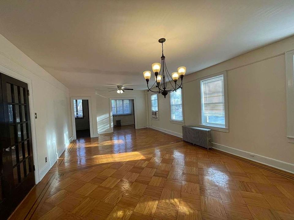 1st image of 7024 10th Ave