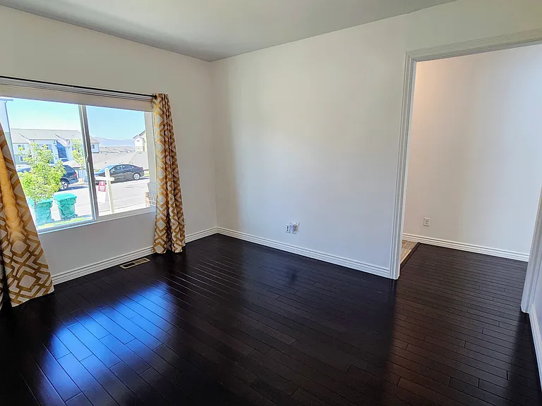 778 W Sunrise Way — Photo 11