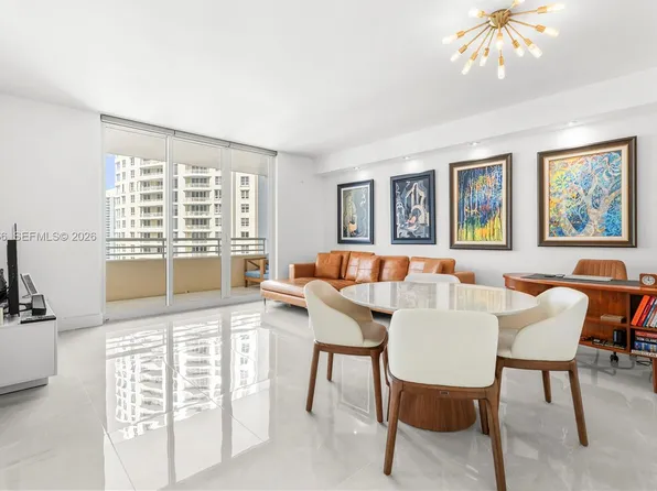 808 Brickell Key Dr APT 3007, Miami, FL 33131