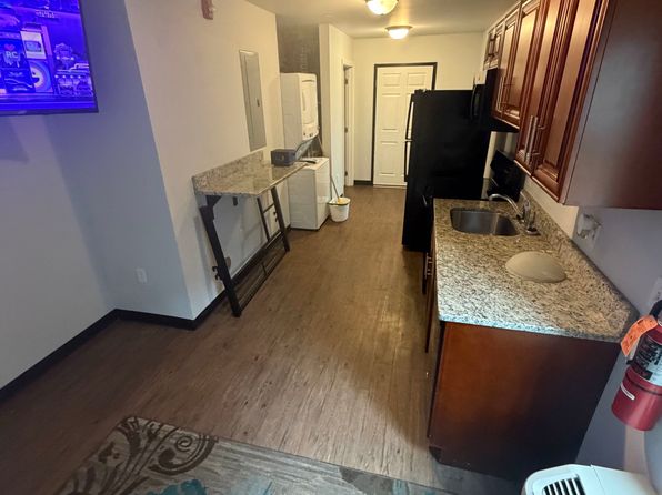 150 Eyer St #102