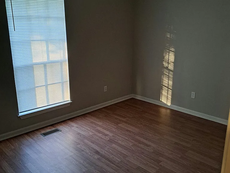 5217 Hickory Grove Cir — Photo 20