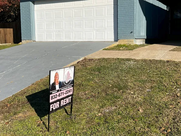 6447 Woodbeach Dr #6447, Fort Worth, TX 76133