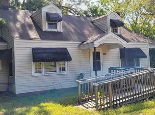 1611 Gary St, Clinton, SC 29325