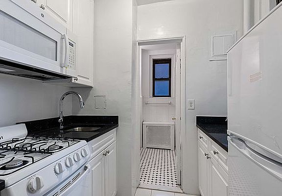 2nd image of 237 E 20th St APT 8G