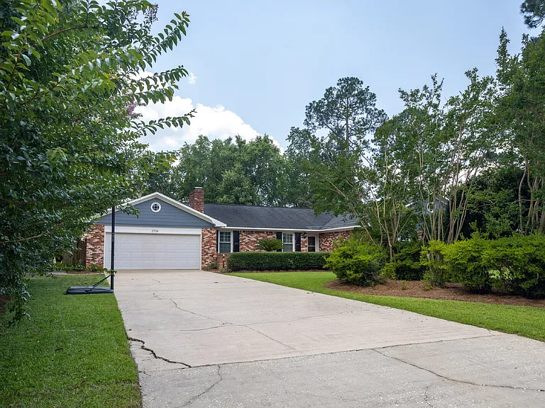 2704 Powhatan Dr — Photo 7