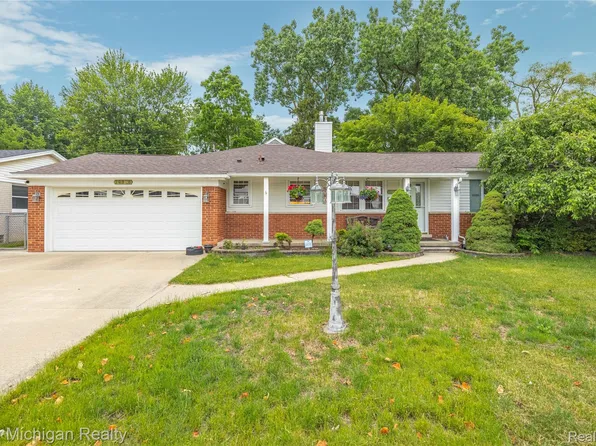 29806 Linda St, Livonia, MI 48154