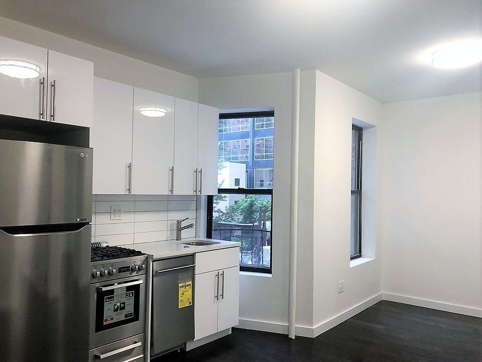 1st image of 226 E 53rd St #5B2