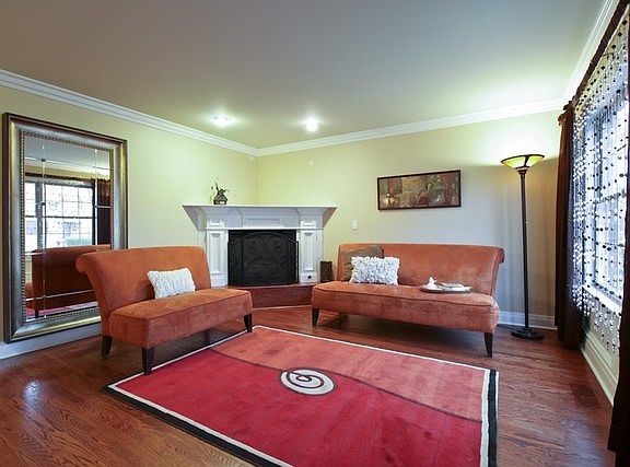 3rd image of 9424 Tulley Ave